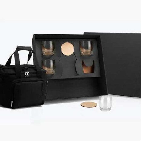 Kit Whisky com Bolsa Térmica 9 Peças Personalizado 